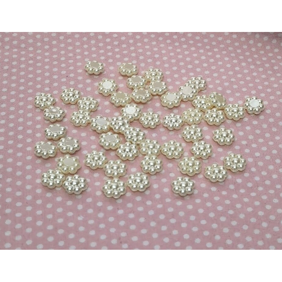 300 Pcs Plastic Flower Pearl 3/8″-Pearl White