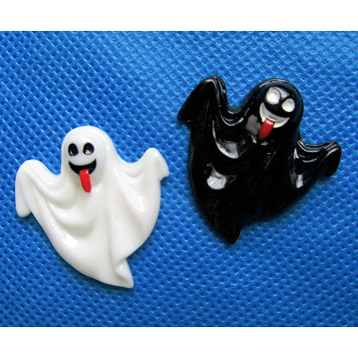 30pcs Ghost Resin Button Flatback Halloween 28x32mm-Black/White