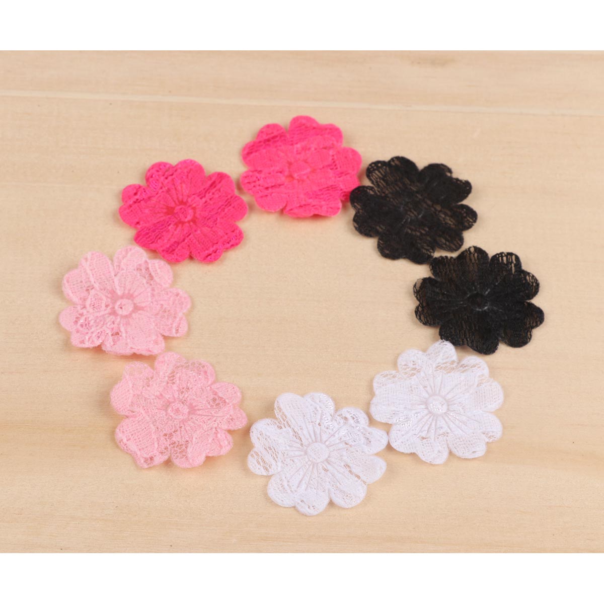 80pcs Padded Lace Daisy Flower 1.25″- 4 Colors